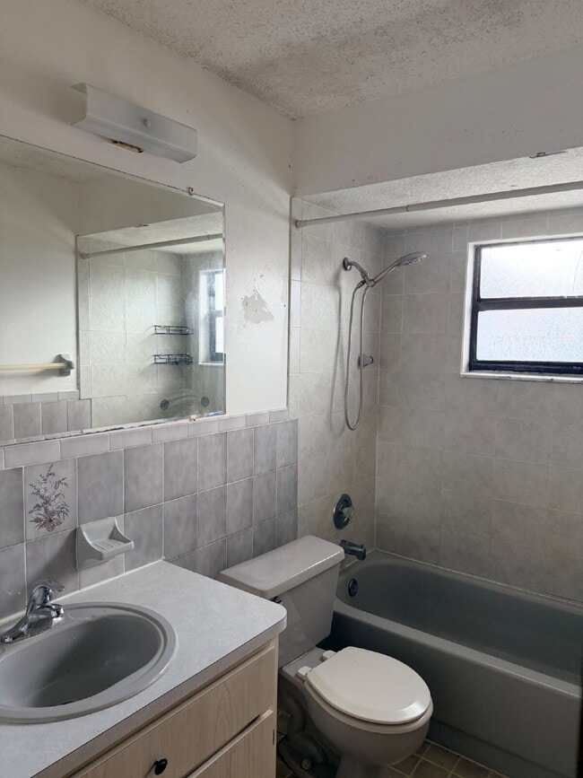 Photo - Adorable 2 Bedroom, 1 Bathroom, 1 Car Garage Home on a Large Corner Lot for rent.