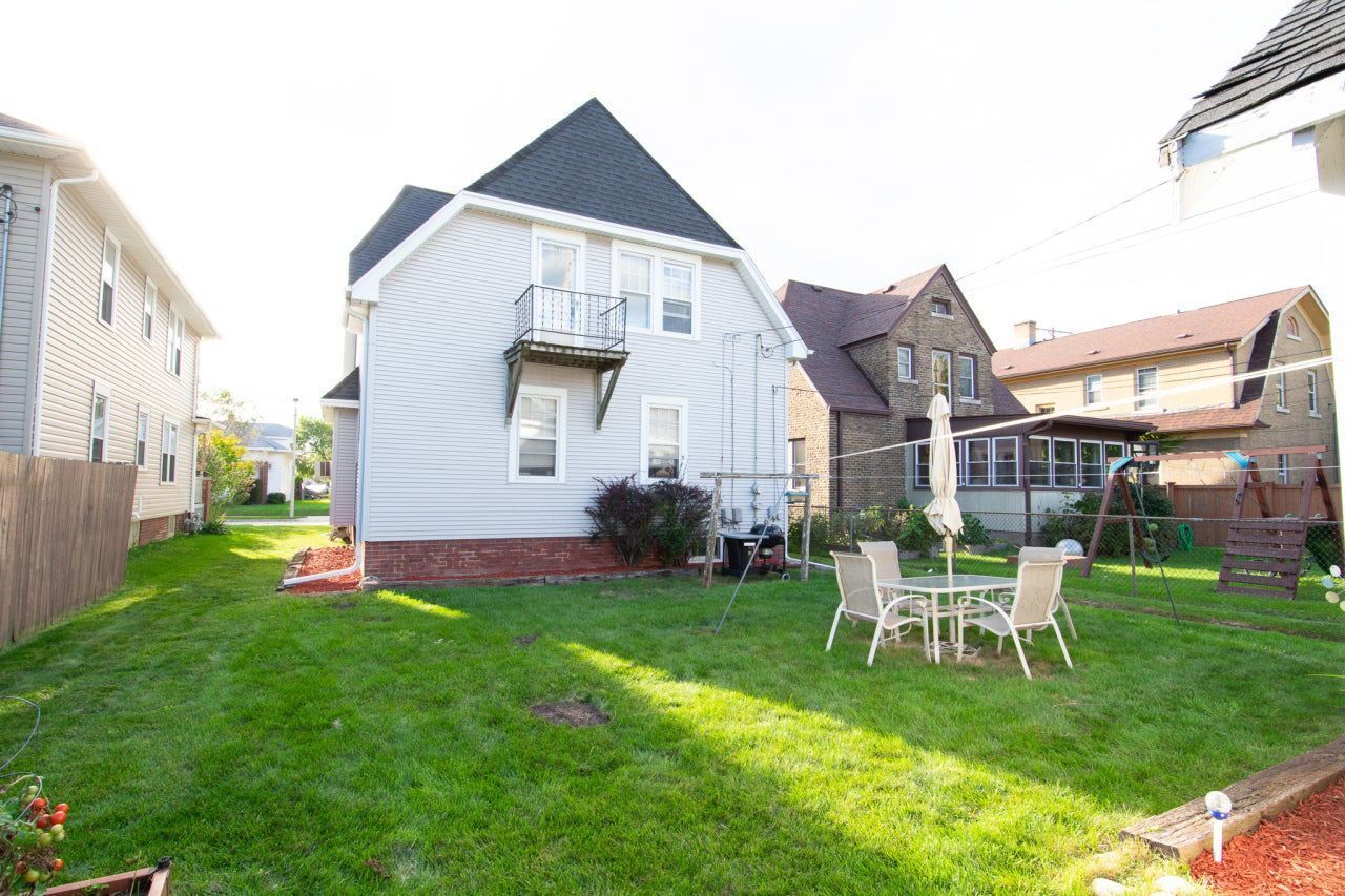 Photo - 1909 Thurston Ave