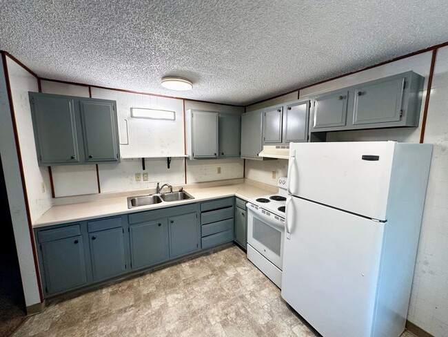 Photo - Gilmore Apartments Unit 4