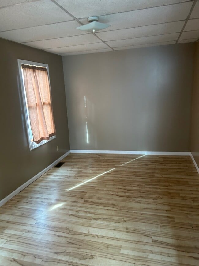 Photo - 46 S Monroe St