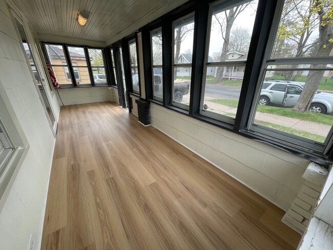 Photo - Click the “Apply Now” button or email wapmrentals@gmail.com for a prompt response.