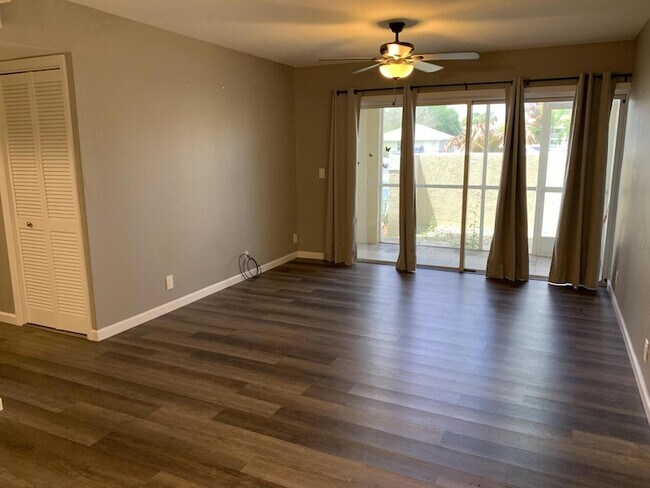 Photo - 1548 SE Royal Green Cir Unit 105