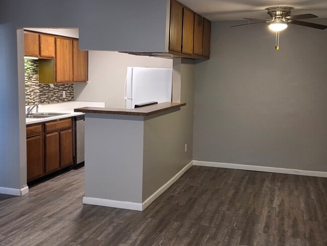 Photo - 1325 N Meridian Ave Unit 101