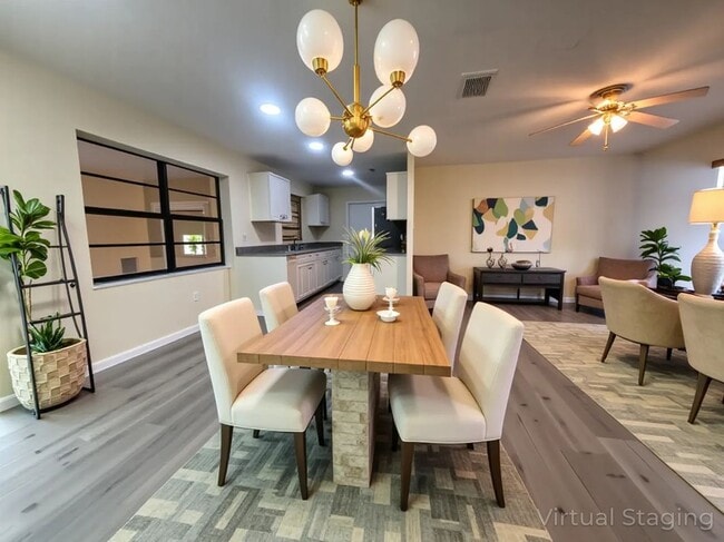 Photo - 329 W Arlington St