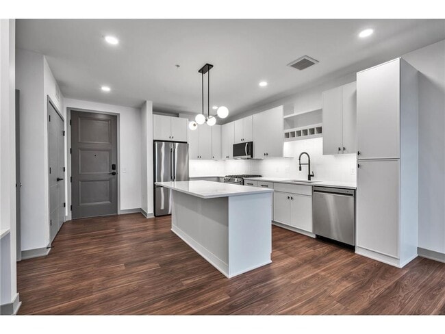 Photo - 640 Wisconsin Ave N Unidad 307