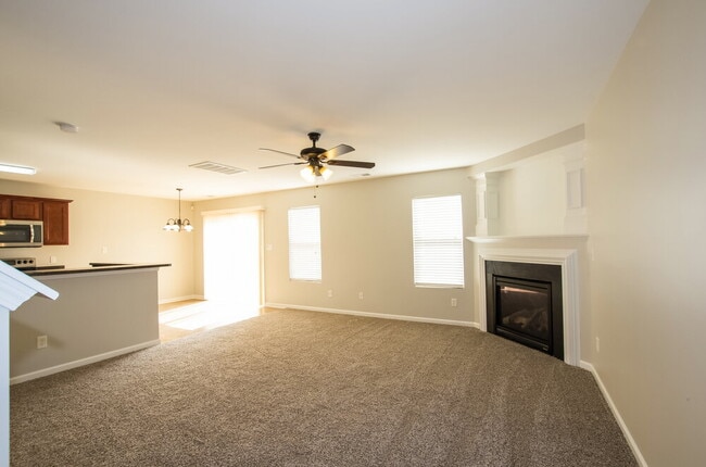 Photo - 9332 Macquarie Ln