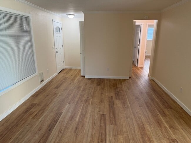 Photo - Alfi 3325 4-plex - Everett Unidad 1