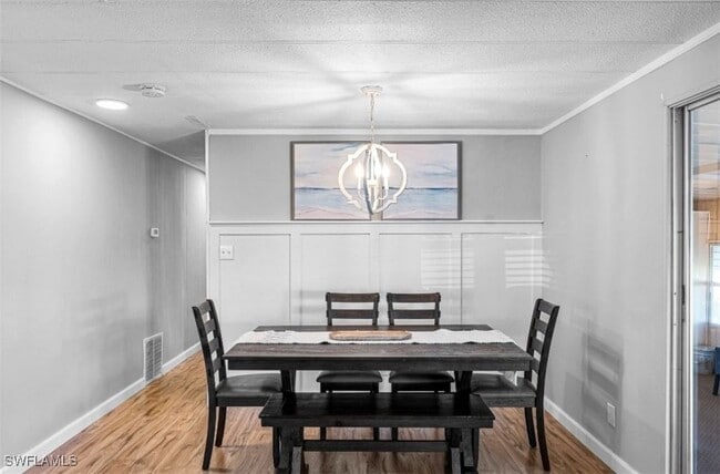 Photo - 407 Cape Florida Way