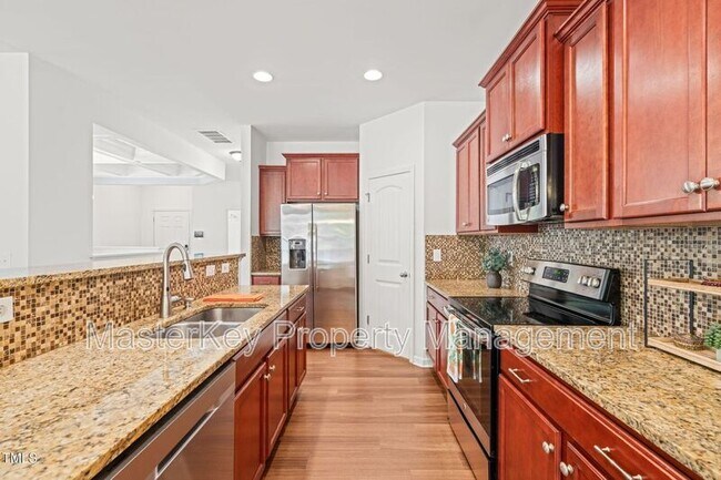 Photo - 120 Holly Berry Ln Casa