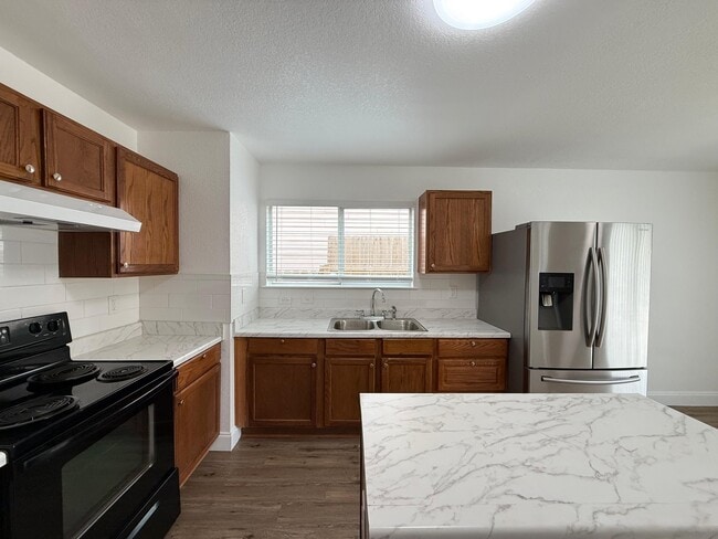 Photo - 2307 Mission View