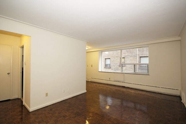 Photo - Davette Apartments