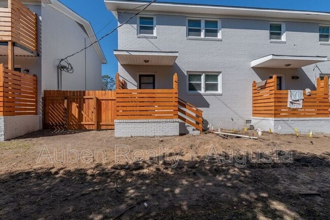 Photo - 1602 Johns Rd