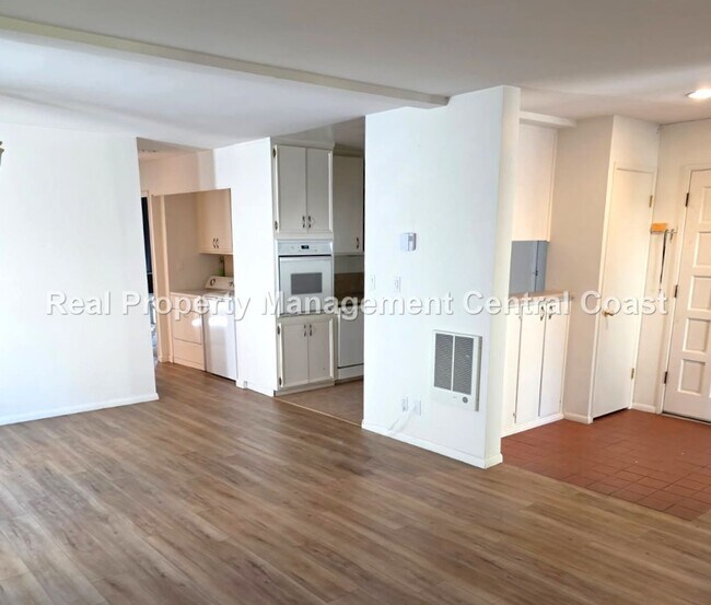 Photo - LEASE PENDING - 2Bed / 2 Bath Apartment ne...