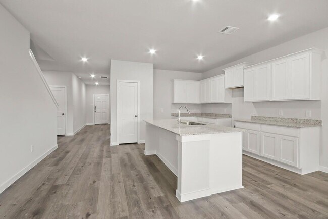 496 Shoreview Dr
