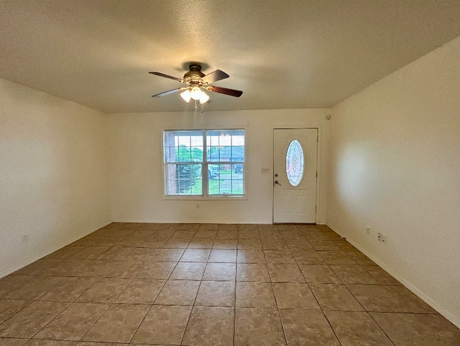 Photo - 63081 E 285 Ct Unit A