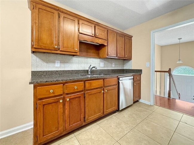 Photo - 180 Foster Trace Dr