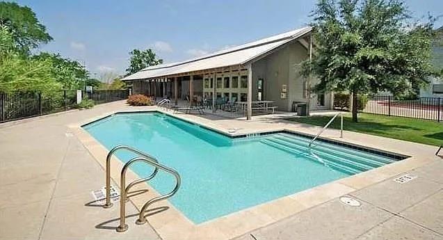 Building Photo - 1201 Grove Blvd Unit 2301