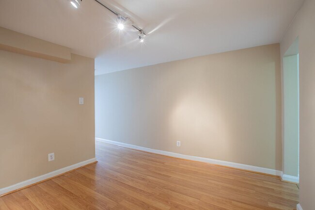 Photo - Lovely 1 BR/1 BA Condo in Dupont Circle!