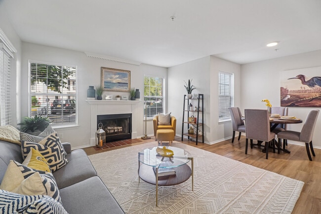 Building Photo - Christina Mill