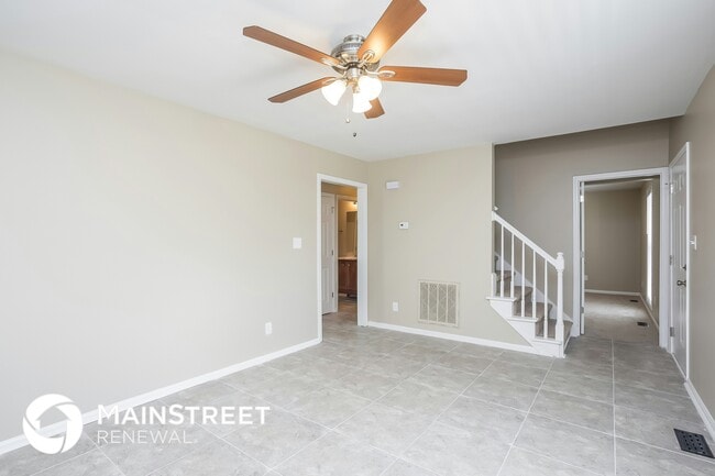 Photo - 1001 Hornbuckle Ct