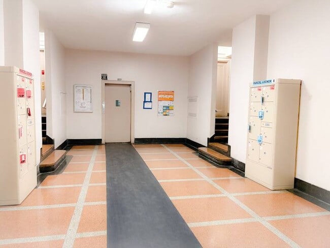 Photo - 420 W 206th St Unit 1E