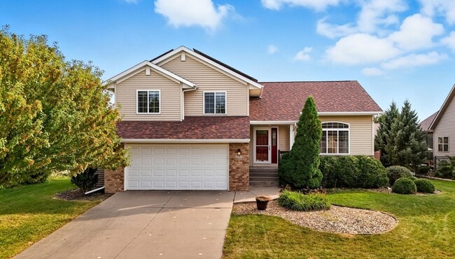 Building Photo - 235 Lockmoor Ave