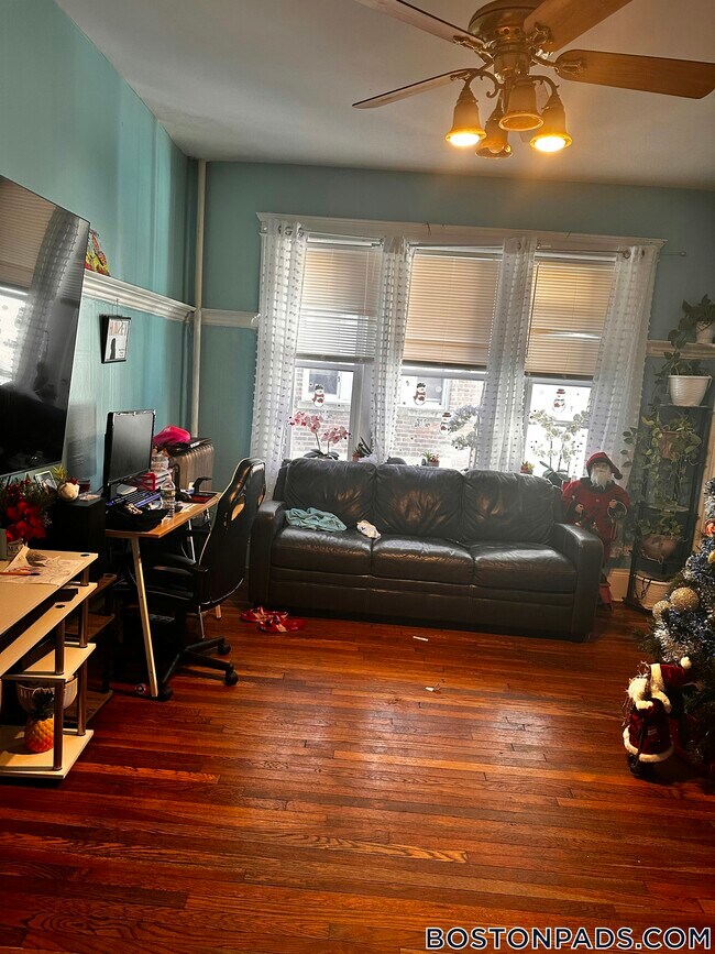 Photo - 7 Price Rd Unidad 2