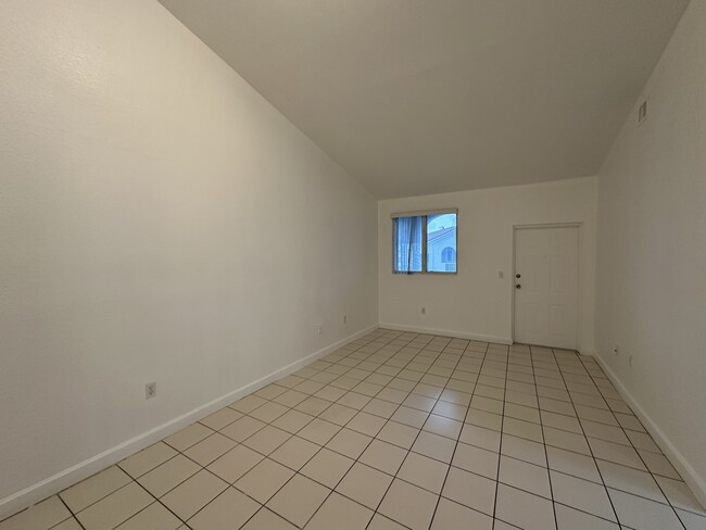 Photo - 1661 SE 29th Ct Unit 206