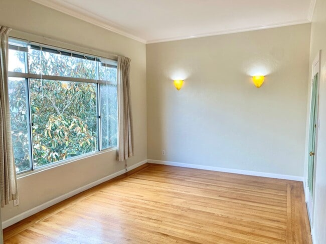 Building Photo - 1BR/1BA Prime Noe Valley Apt. on Church at... Unit 1606 Church Street, #2