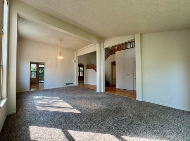 Photo - 2404 S Holman Cir