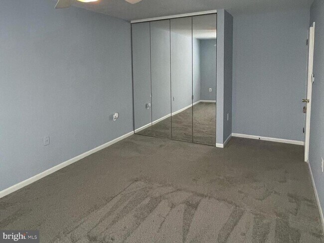 Photo - 1529 Northgate Square Unit 1529-11B