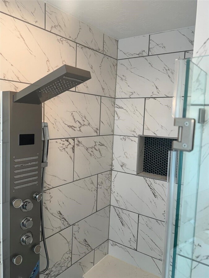 Photo - 7245 Conley St