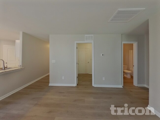 Photo - 631 Buckskin Rd