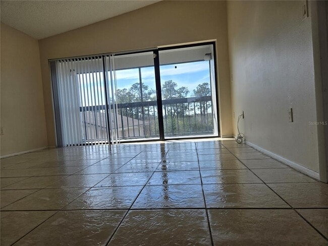 Photo - 1054 Lotus Cove Ct Unidad 646