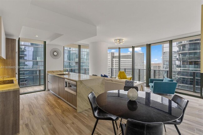 Building Photo - 801 S Miami Ave Unit 4205