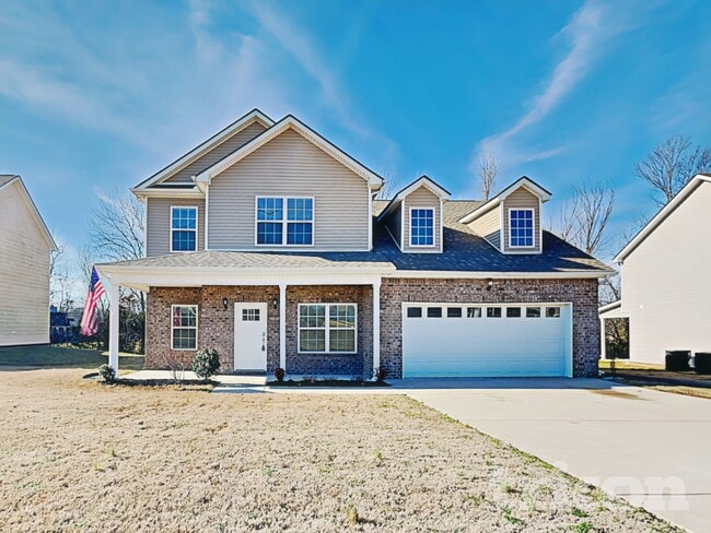 Photo - 925 Beverly Ct