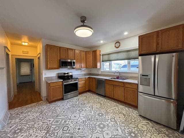 Photo - 527 Alexander St