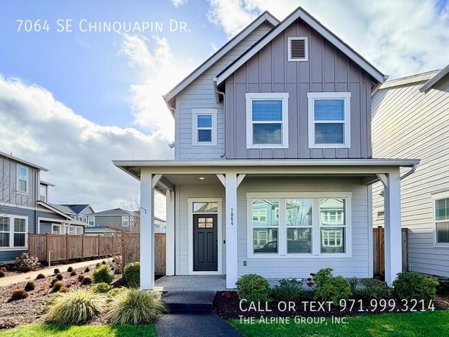 Building Photo - 7064 SE Chinquapin Dr