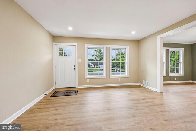 Photo - 7200 Vellex Ln