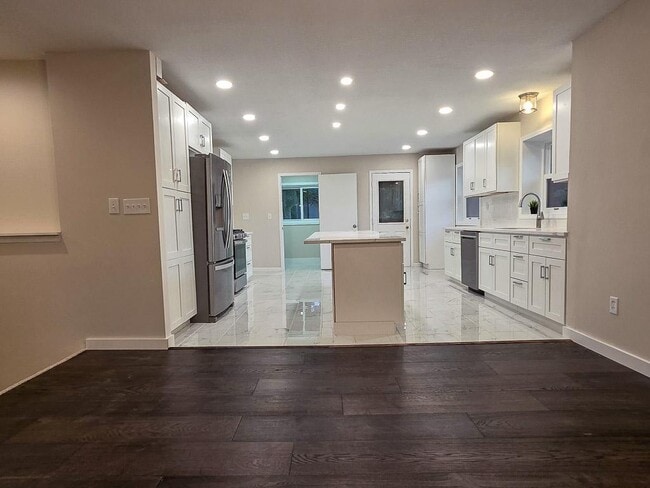 Photo - 8301 Lawndale Ln N