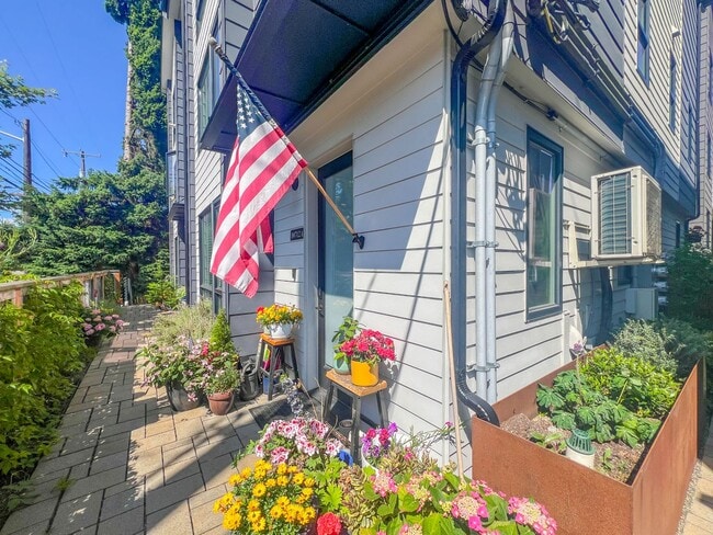 3bd/2ba Seattle Townhome - 3bd/2ba Seattle Townhome