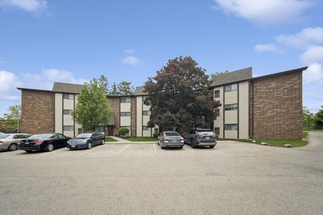 Building Photo - 550 Vine Ave Unit 104