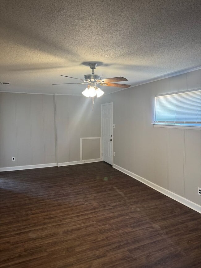 Photo - 3575 Millard Rd