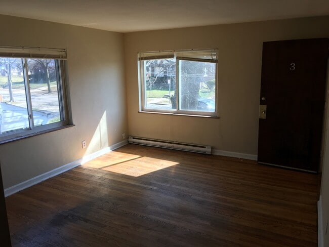 1116 Franklin Ave Unit 4