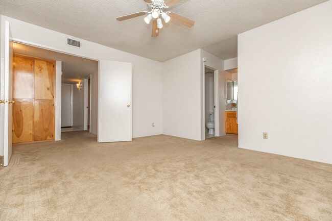 Mesa Creek Apartments