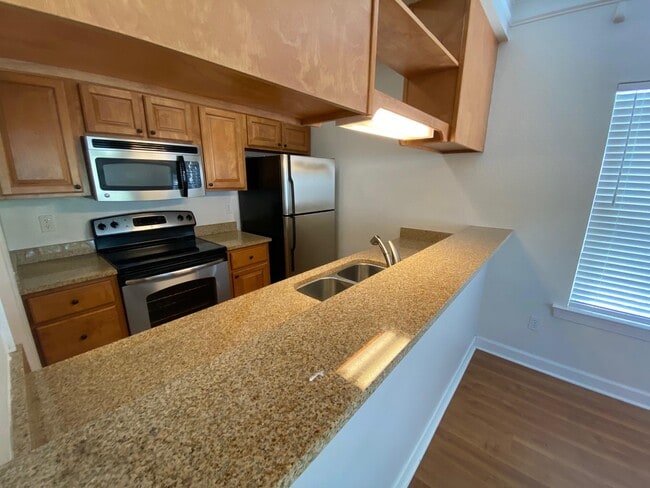 Photo - 1930 Honolulu Ln