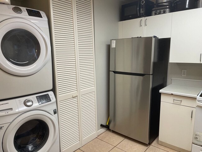 Building Photo - Perfect Kapolei Townhouse