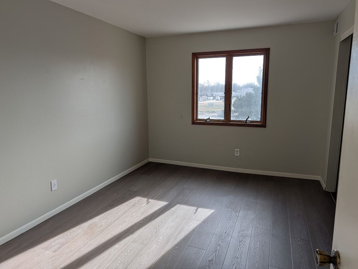 Photo - Denney - 303 Unit Apt 303