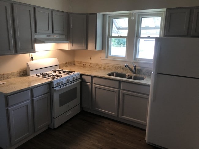 Photo - 3029 Gideon Ave