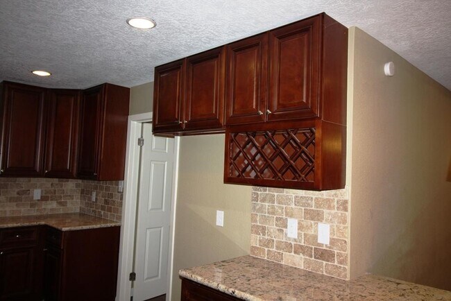 Photo - 1766 Maux Dr